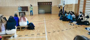 Odborná prednáška o poľovníckych plemenách psov